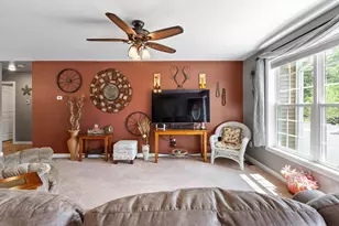 106 Drew Blvd, Orange, MA 01364 - Photo 12
