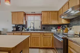 88 Jones St, Fall River, MA 02720 - Photo 10