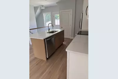 95 Prospect Street #ADU 1, Wakefield, MA 01880 - Photo 2