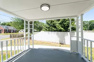 1386 Piper Rd, West Springfield, MA 01089 - Photo 4