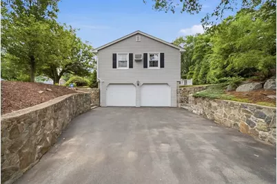 9 Sparhawk Dr, Burlington, MA 01803 - Photo 8