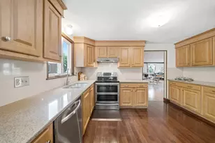 9 Sparhawk Dr, Burlington, MA 01803 - Photo 22