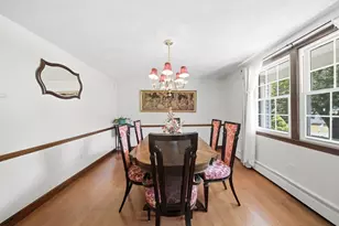 9 Sparhawk Dr, Burlington, MA 01803 - Photo 16