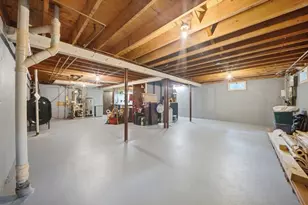 9 Sparhawk Dr, Burlington, MA 01803 - Photo 40