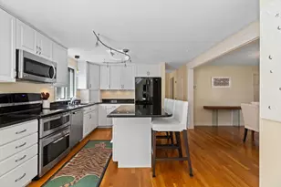 17 Duggan Ln, Milton, MA 02186 - Photo 4