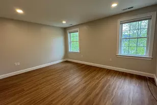 165 Cambridge Rd, Woburn, MA 01801 - Photo 20