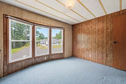 21 Fourth Ave, Westfield, MA 01085 - Photo 16