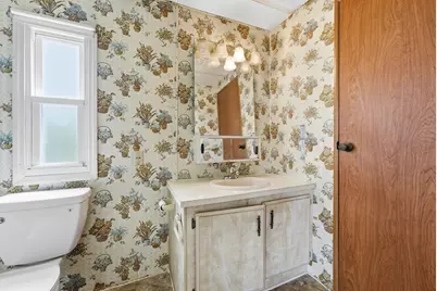 21 Fourth Ave, Westfield, MA 01085 - Photo 28