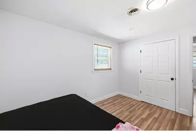 9 Woodcliff St, Springfield, MA 01109 - Photo 12