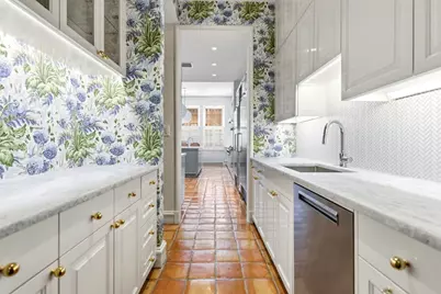 122 Marlborough Street, Boston, MA 02116 - Photo 4