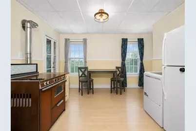 60 Esther St, Worcester, MA 01607 - Photo 10