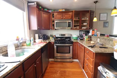 270 E St #2, Boston, MA 02127 - Photo 6