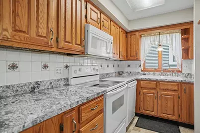167 Seventh St, Leominster, MA 01453 - Photo 6
