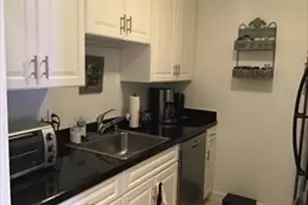 19 Wiget St, Boston, MA 02113 - Photo 1