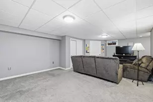 501 Auburn St, Whitman, MA 02382 - Photo 22