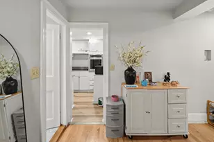 239 Commonwealth Ave, Boston, MA 02116 - Photo 10