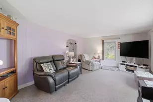 17 Buttonwood Pl, Lunenburg, MA 01462 - Photo 6