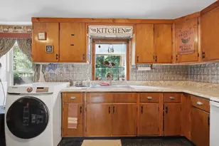 17 Buttonwood Pl, Lunenburg, MA 01462 - Photo 8