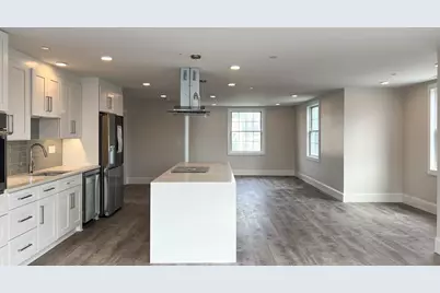 131 Cambridge St #A, Burlington, MA 01803 - Photo 2