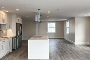 131 Cambridge St, Burlington, MA 01803 - Photo 2