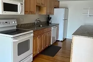 615 Main St, Barnstable, MA 02601 - Photo 6