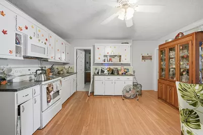 42 Ferry St, Chicopee, MA 01013 - Photo 20