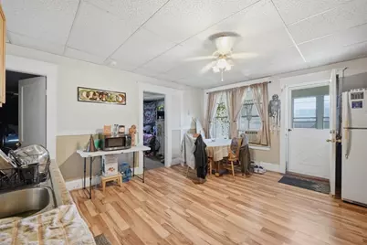 42 Ferry St, Chicopee, MA 01013 - Photo 30
