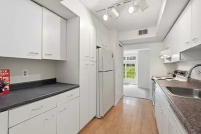 70 Amity Place #70, Amherst, MA 01002 - Photo 12