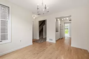 70 Amity Pl, Amherst, MA 01002 - Photo 8