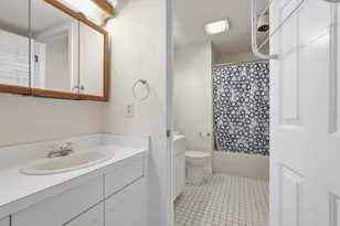 70 Amity Pl, Amherst, MA 01002 - Photo 28