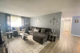 15 Weld St, Framingham, MA 01702 - Photo 2