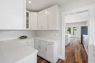 87 Malden St, Worcester, MA 01606 - Photo 8