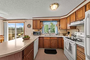 12 Winnepurkit Ave, Lynn, MA 01905 - Photo 6