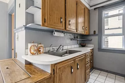 654 School St, Lowell, MA 01851 - Photo 16
