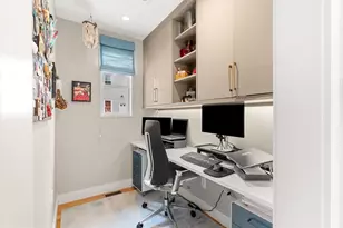 178 Thornton St, Boston, MA 02119 - Photo 10