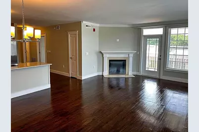 978 Worcester #403, Wellesley, MA 02482 - Photo 4