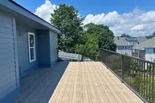 37 Cotting St, Medford, MA 02155 - Photo 12