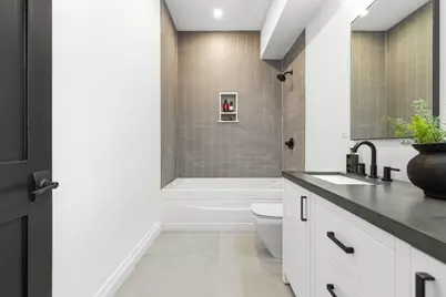 520 East Broadway #2, Boston, MA 02127 - Photo 36