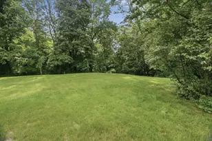 24 Mendon St, Blackstone, MA 01504 - Photo 10
