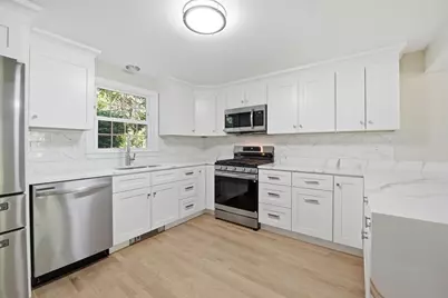 3 Jonathan Ln, Chelmsford, MA 01824 - Photo 4
