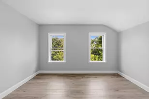 409 Crescent St, Fall River, MA 02720 - Photo 32