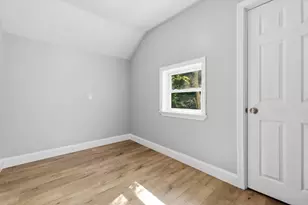 409 Crescent St, Fall River, MA 02720 - Photo 36