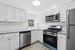 409 Crescent St, Fall River, MA 02720 - Photo 16