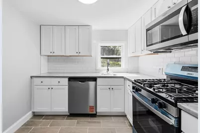 409 Crescent St, Fall River, MA 02720 - Photo 14