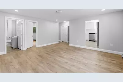 409 Crescent St, Fall River, MA 02720 - Photo 12