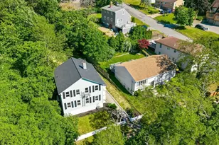 409 Crescent St, Fall River, MA 02720 - Photo 4