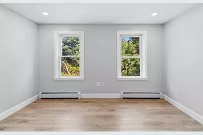 409 Crescent St, Fall River, MA 02720 - Photo 18