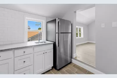 409 Crescent St, Fall River, MA 02720 - Photo 30