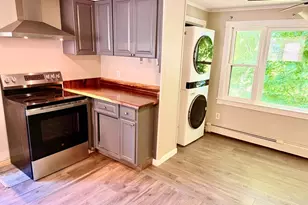 32 Rockland St, Fitchburg, MA 01420 - Photo 4