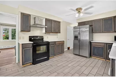 53 Ellerton St, Chicopee, MA 01020 - Photo 10